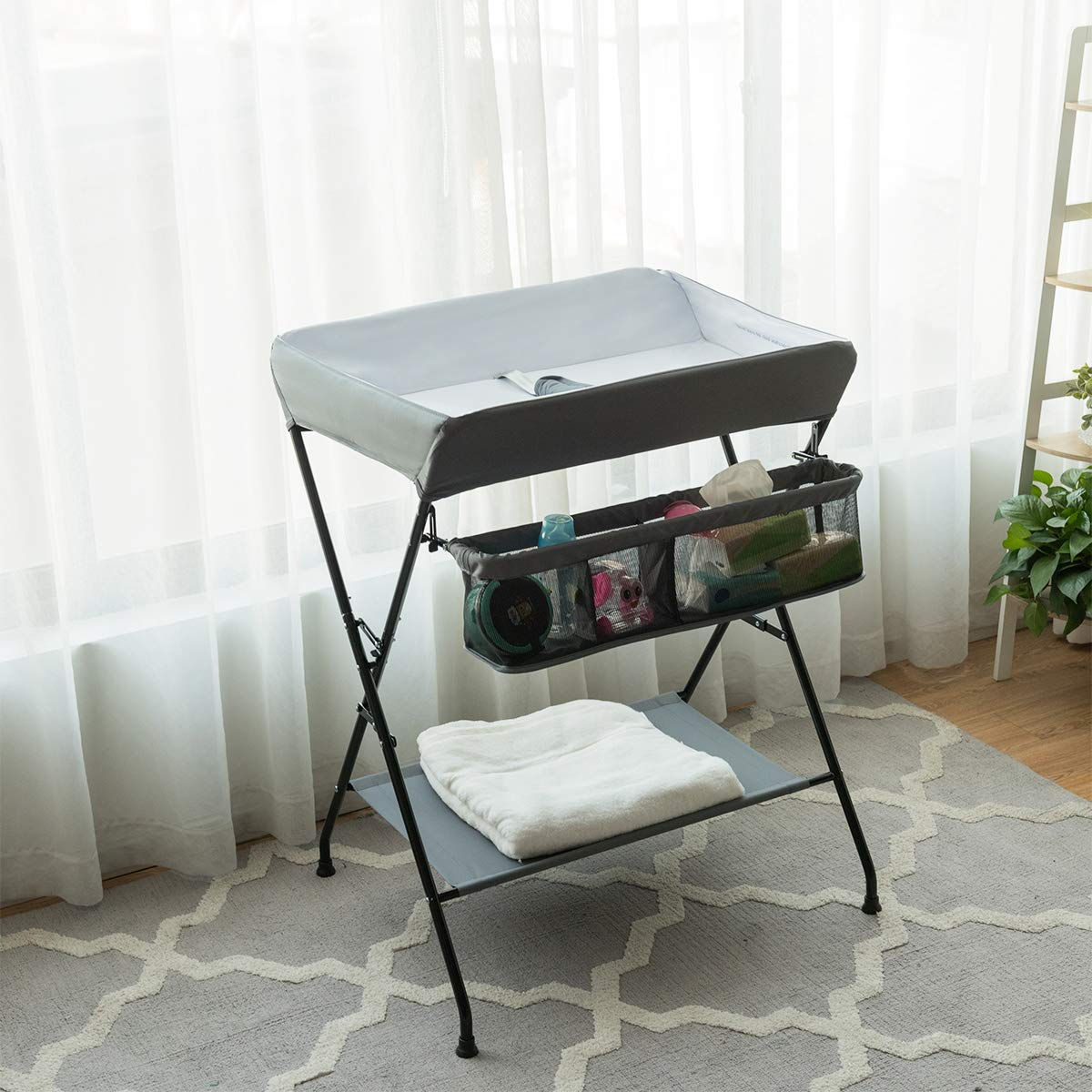 Baby Portable Changing Table with Safety Belt OLAKIDS